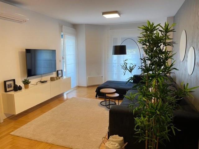 Apartment Lungomare Pula Dış mekan fotoğraf